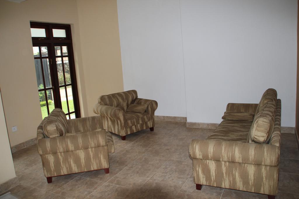 Self Cate Luxury Apartments Tennekumbura Rum bild